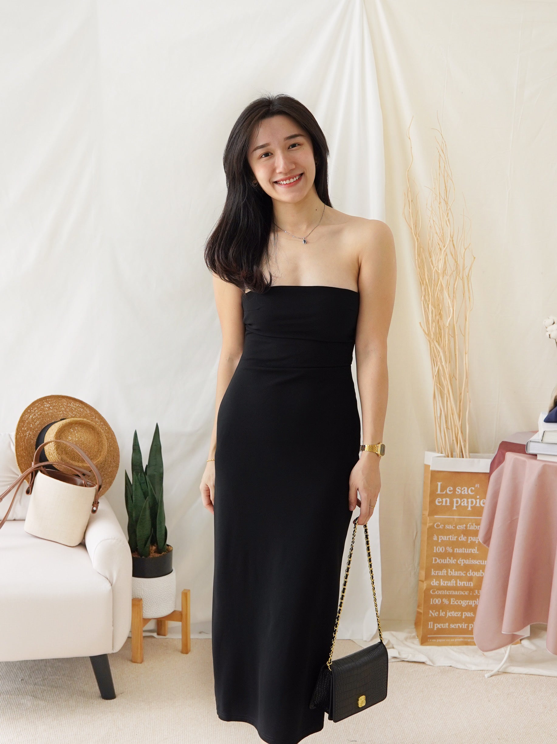 ROSALIA CONTRAST BODYCON DRESS – LovelyMadness Clothing Malaysia