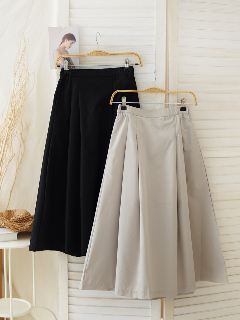 DELILAH RUBBER PLEAT SKIRT