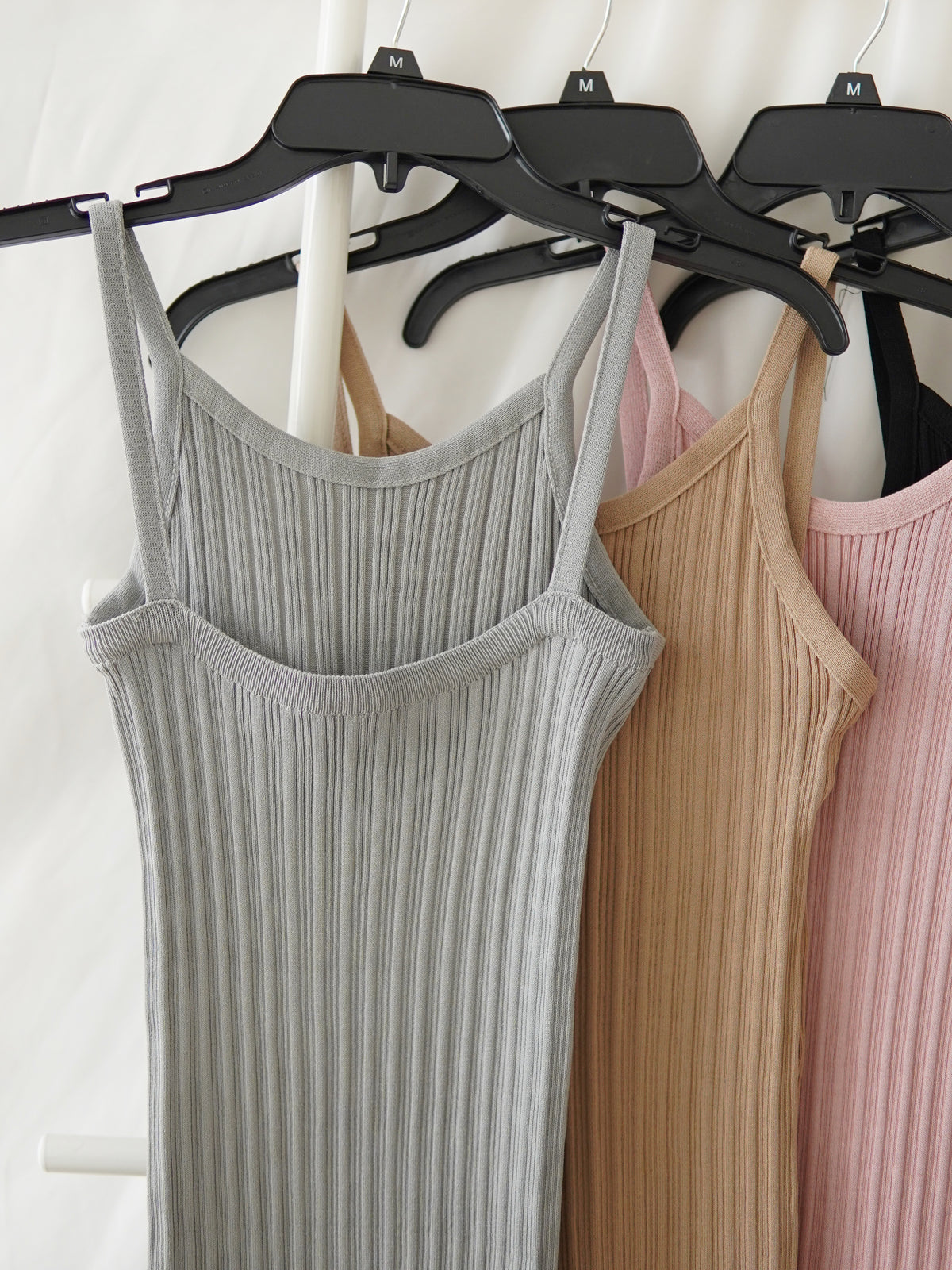 RIBBED KNIT BODYCON DRESS