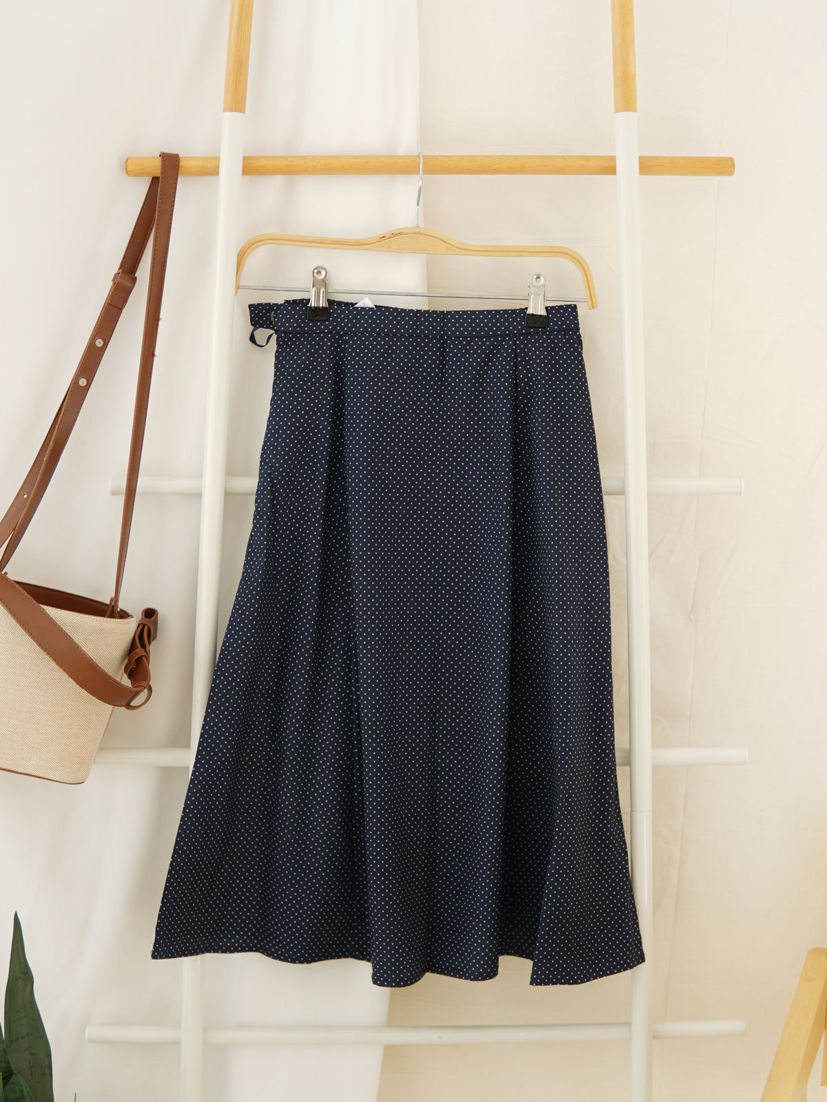 NAVY POLKADOTS SKIRT