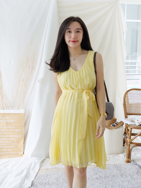 YELLOW PLEATED DRESS